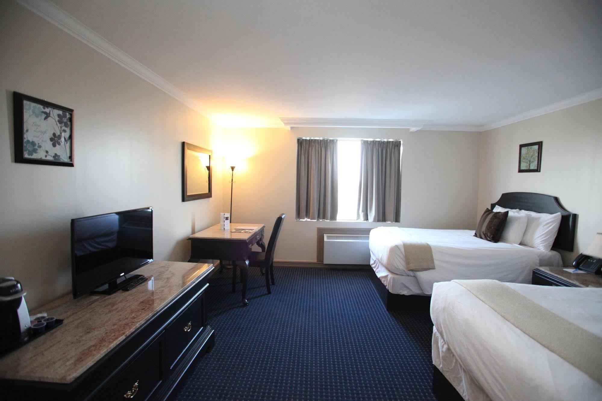 Montecassino Hotel & Suites Toronto Exterior photo